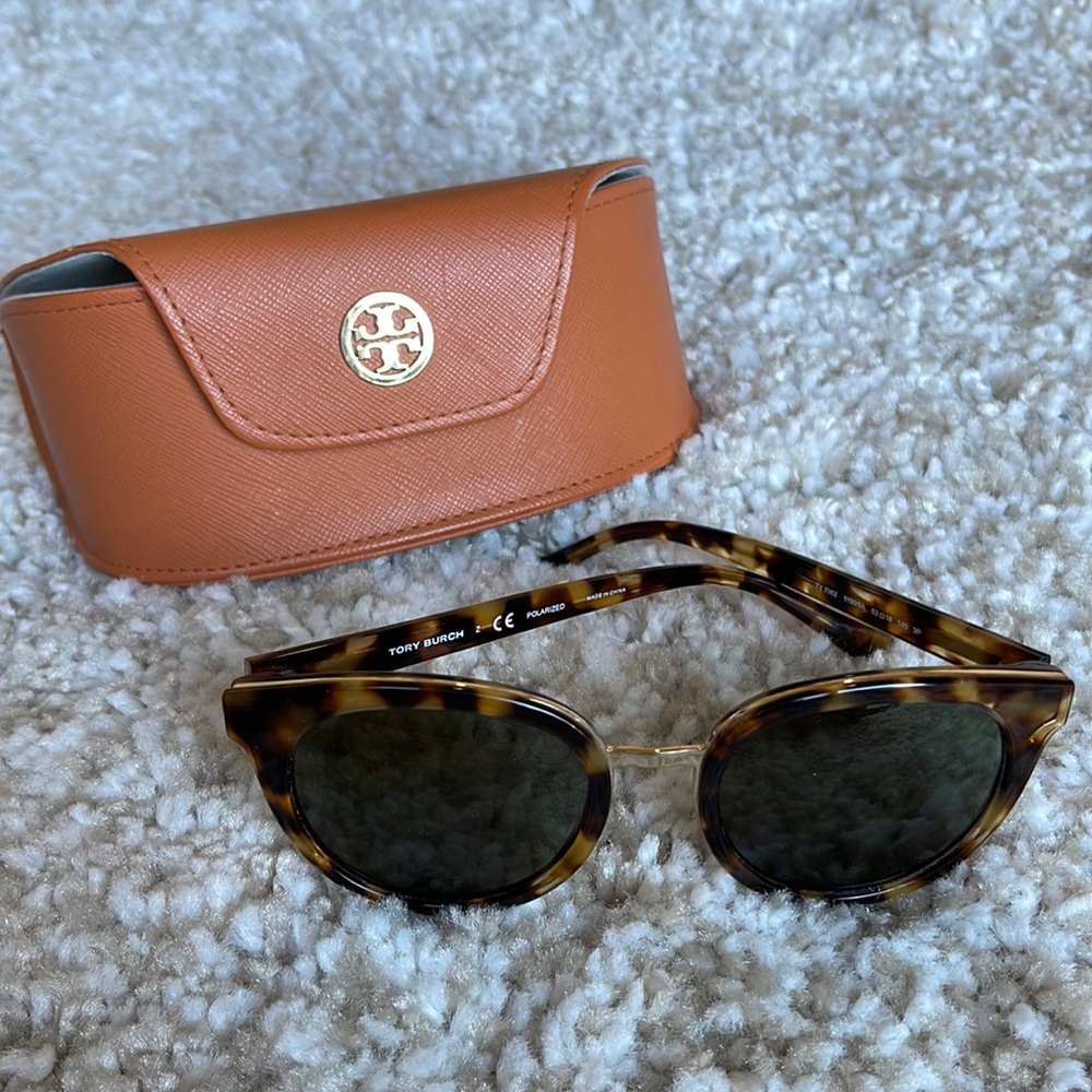 Women Tory Burch sunglasses